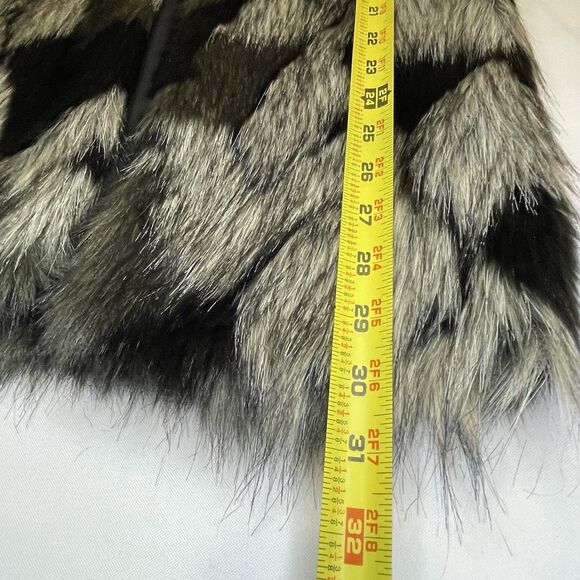 BCBG Faux Fur Women’s Vest Multicolor Old Money- M - Picture 6 of 11